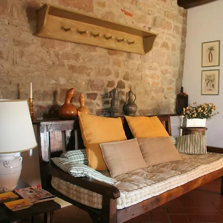 Romantic With Tuscan Valley Views Apartman *