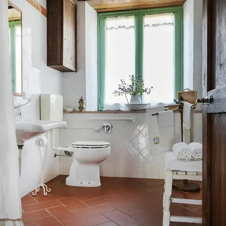 Romantic With Tuscan Valley Views * Londa